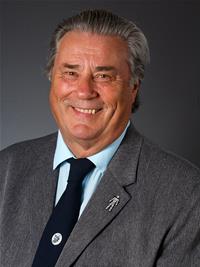 Profile image for Councillor Steven Burkmar